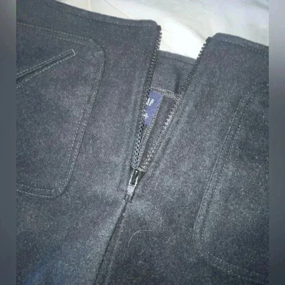 NWOT GAP Virgin Wool Mini Skirt W/ Front Half Zipper SIZE 10 - Picture 5 of 9